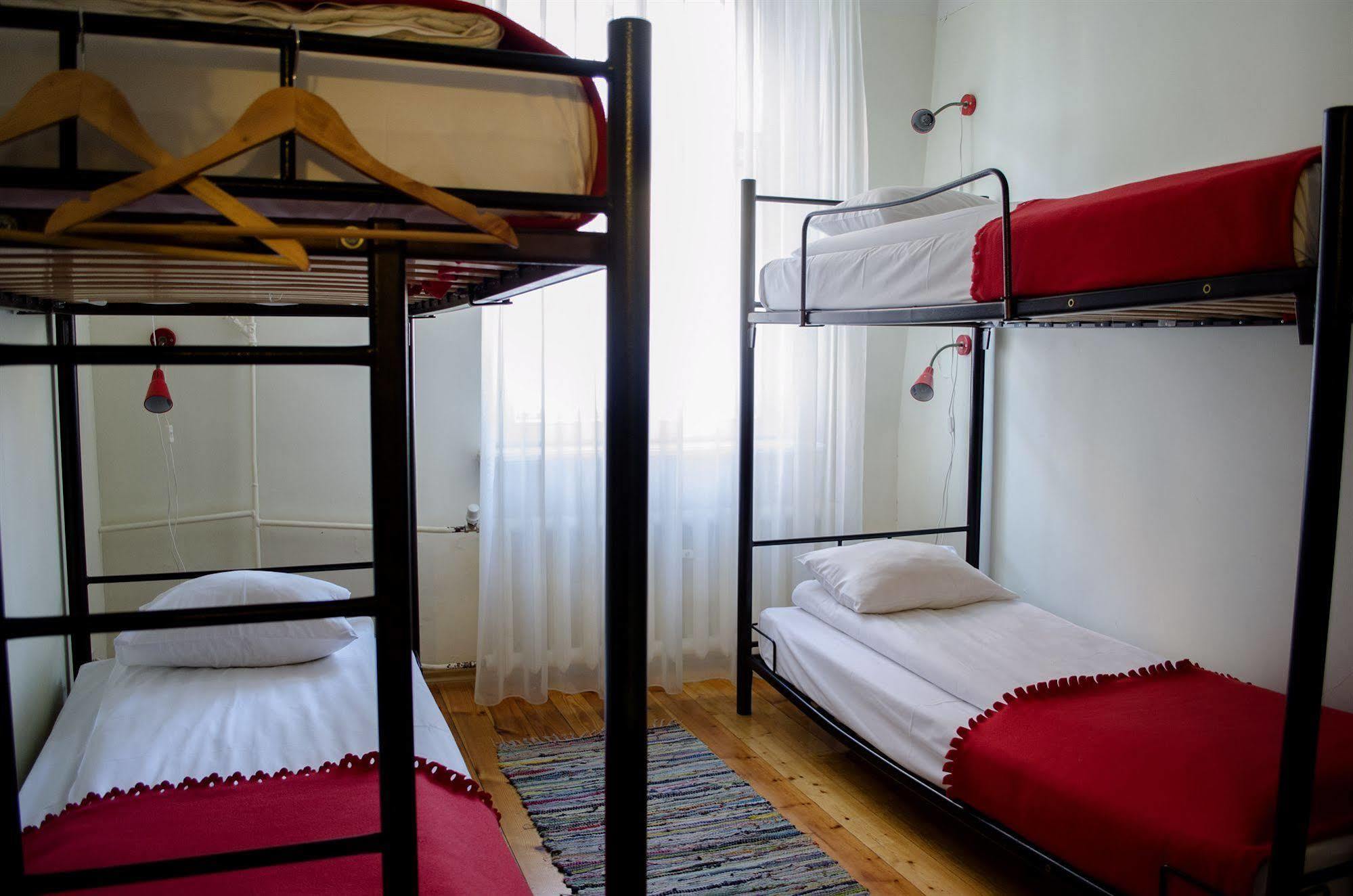 RED NOSE - HOSTEL RIGA 2* (Letonia) - desde 38 € | HOTELMIX
